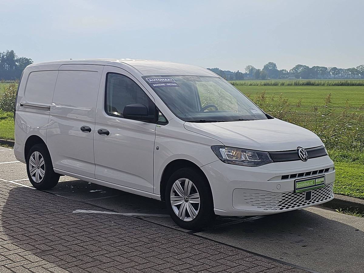 Volkswagen Caddy VOLKSWAGEN CADDY MAXI 1.5 TSI Automaat Carplay 122Pk Airco Bumpers-Kleur Camera Euro6 EX BPM!