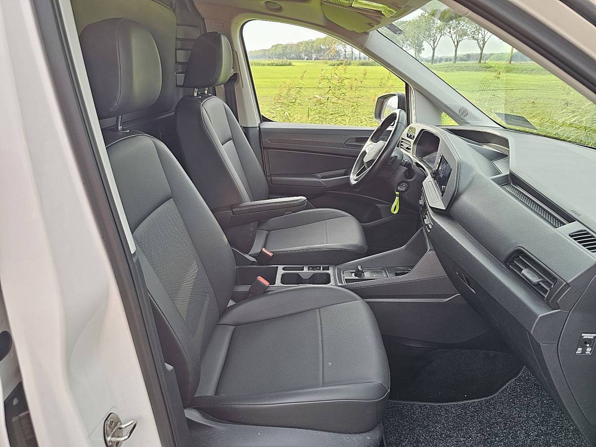 Volkswagen Caddy VOLKSWAGEN CADDY MAXI 1.5 TSI Automaat Carplay 122Pk Airco Bumpers-Kleur Camera Euro6 EX BPM!