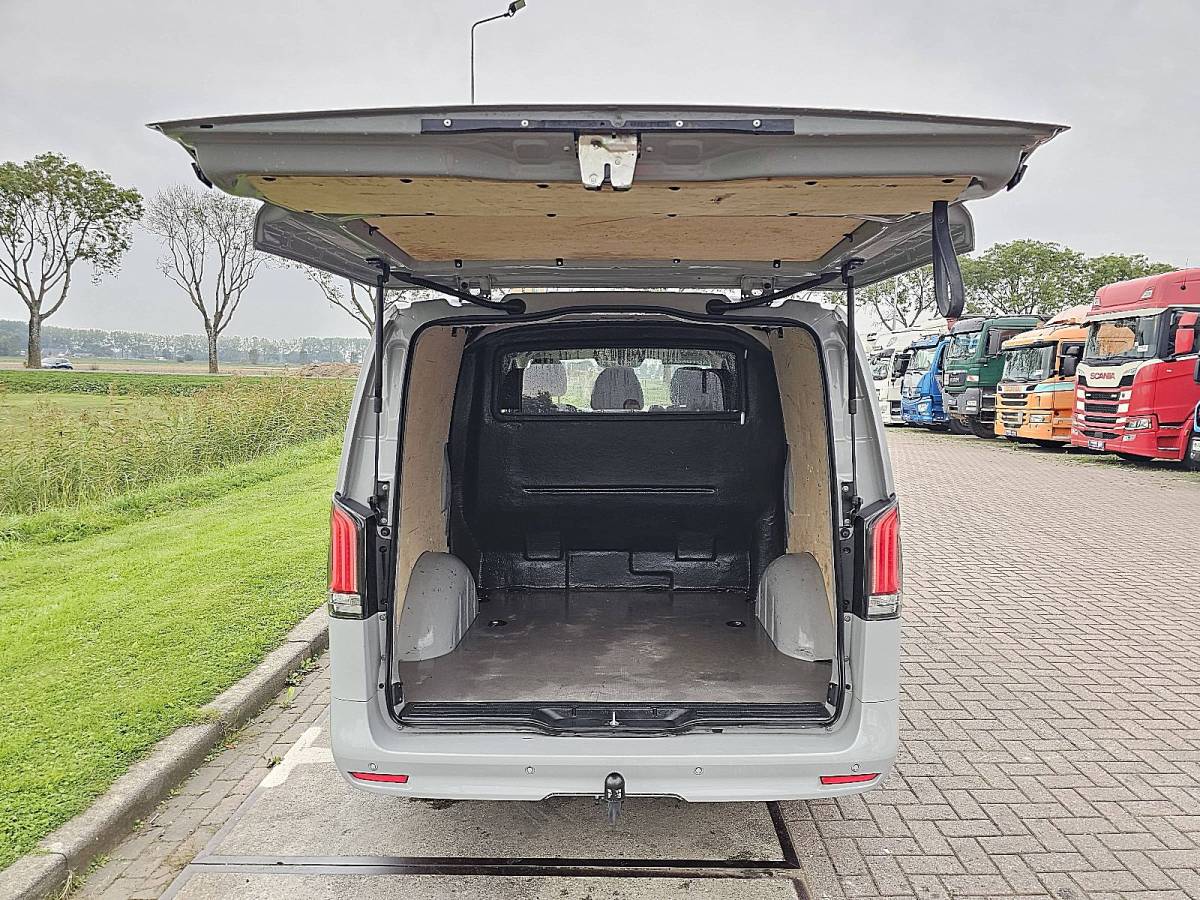 Mercedes-Benz Vito MERCEDES-BENZ VITO 116 l2 select dub.cab!
