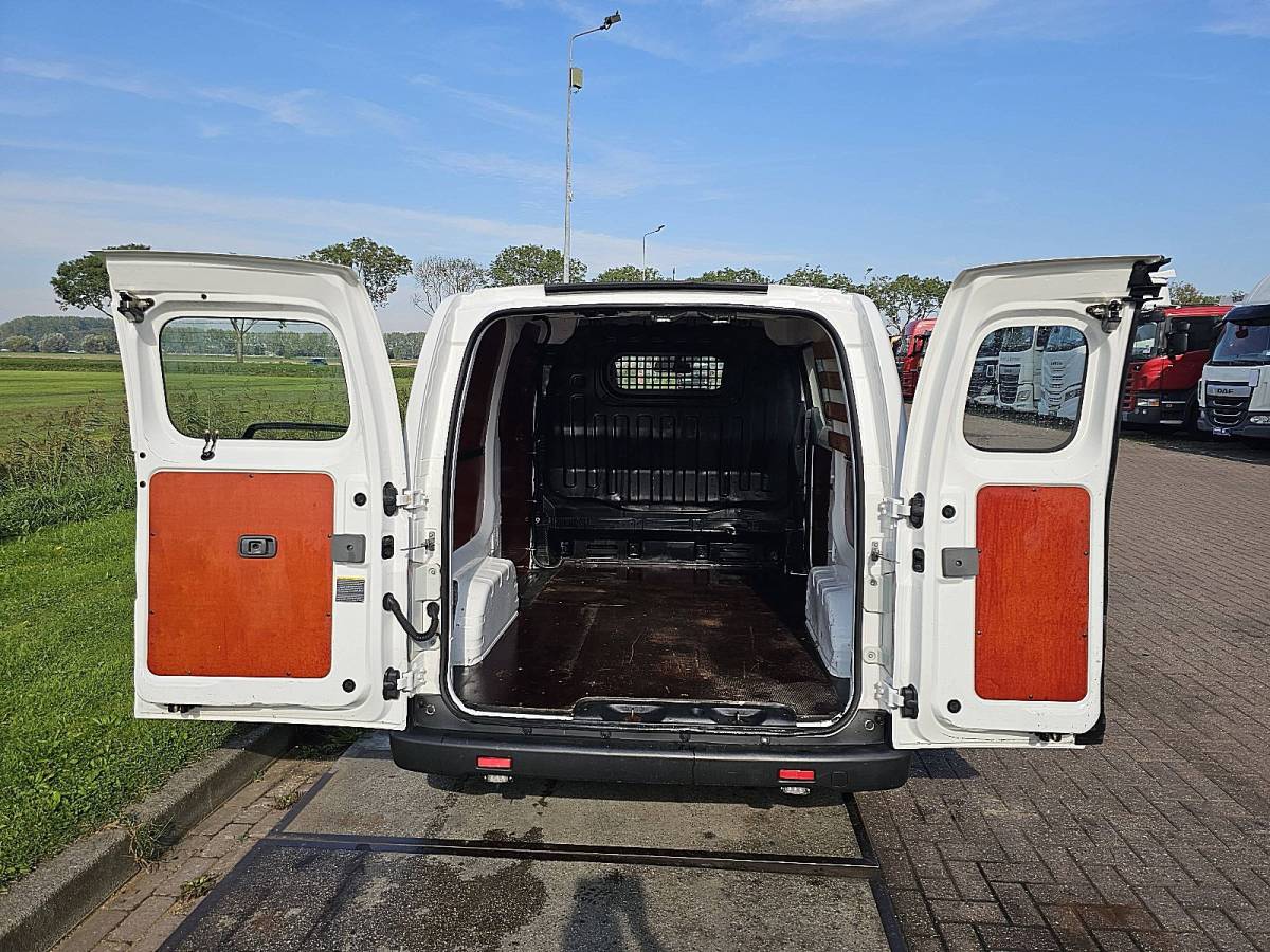 Nissan e-NV200 NISSAN E-NV200 l1 nap 200km wltp