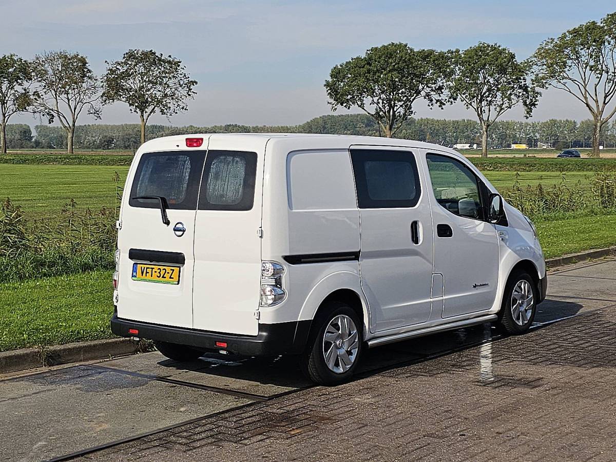 Nissan e-NV200 NISSAN E-NV200 l1 nap 200km wltp