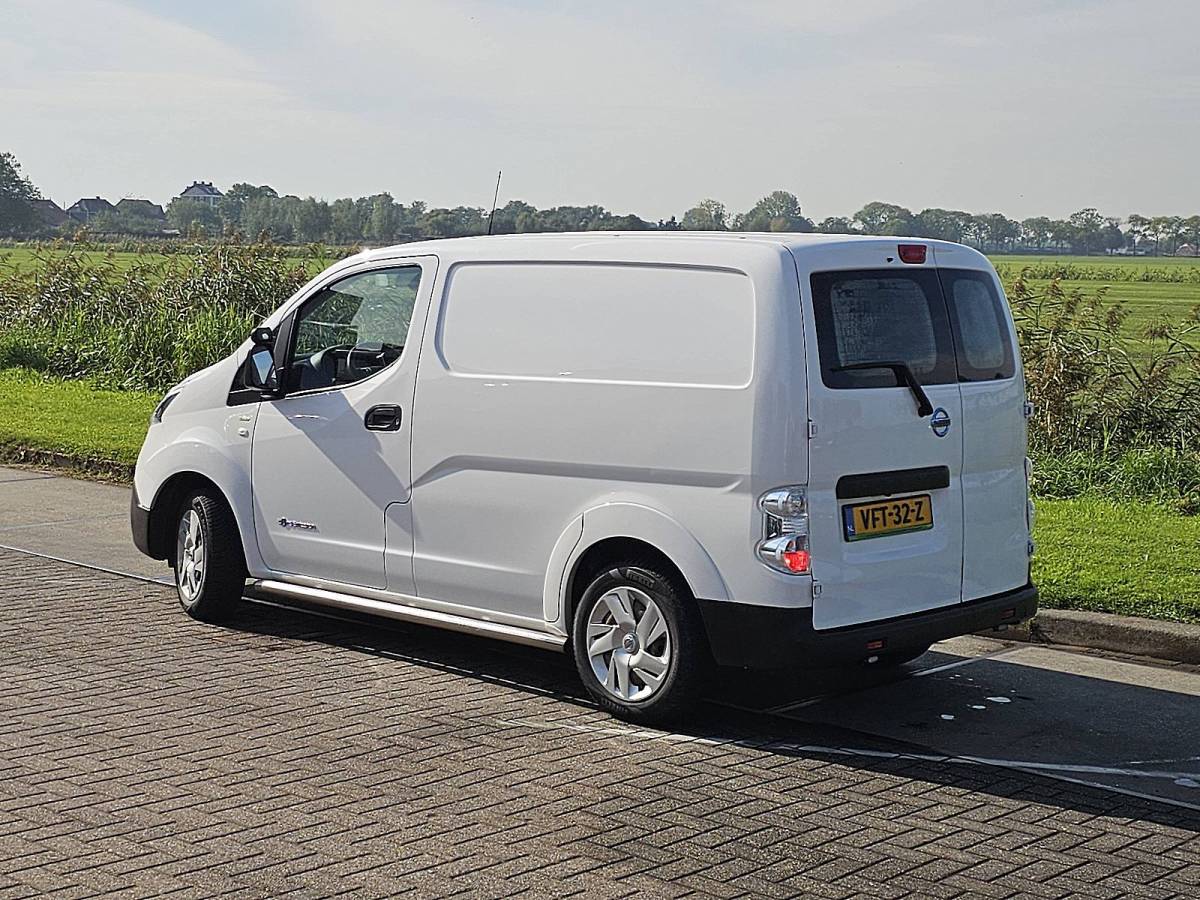 Nissan e-NV200 NISSAN E-NV200 l1 nap 200km wltp