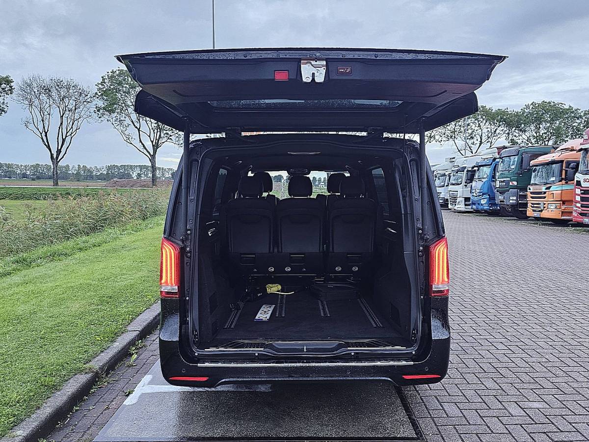 Mercedes-Benz EQV MERCEDES-BENZ EQV 300 L2 365KM WLTP LED 360Camera Leer 110Kw-Snelladen 90kWh!