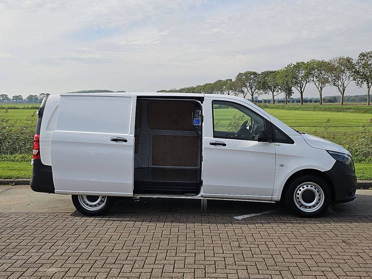 Mercedes-Benz Vito MERCEDES-BENZ VITO 110 l2 carplay euro6 ac!