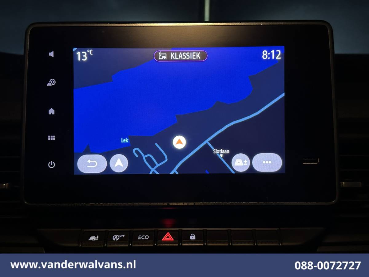Renault Trafic Renault Trafic 2.0 dCi 131pk L2H1 Euro6 Airco | Navigatie | LED | Apple Carplay | Cruisecontrol | Parkeersensoren 2500kg trekvermogen, Bijrijdersbank