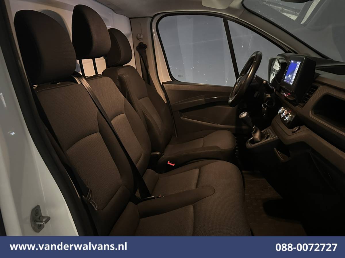 Renault Trafic Renault Trafic 2.0 dCi 131pk L2H1 Euro6 Airco | Navigatie | LED | Apple Carplay | Cruisecontrol | Parkeersensoren 2500kg trekvermogen, Bijrijdersbank