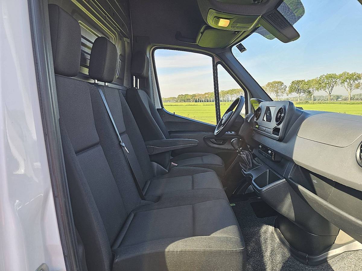 Mercedes-Benz Sprinter MERCEDES-BENZ SPRINTER 311 L2H2 Mbux FWD Euro6 BPM-Vrij Airco 114Pk!
