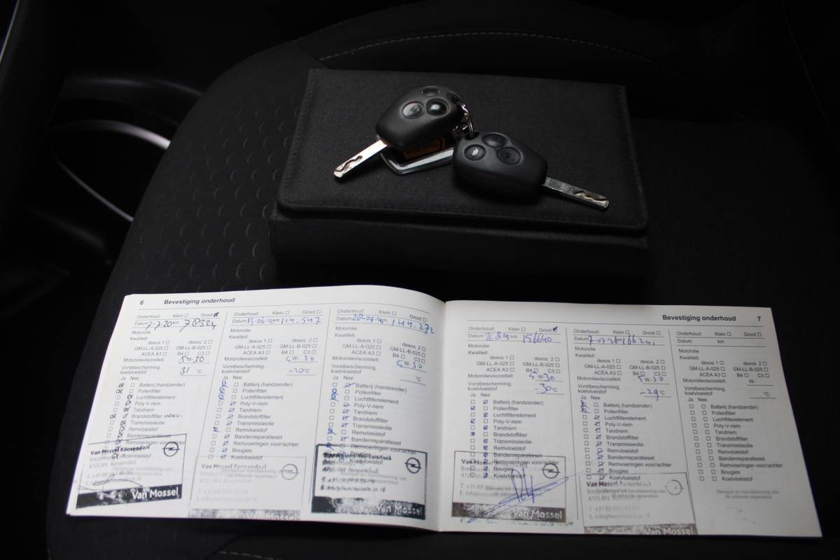 Opel Vivaro Opel Vivaro 1.6 CDTI L2H1 DC Edition EcoFlex 120PK | Airco | Camera | LMV | NAVI