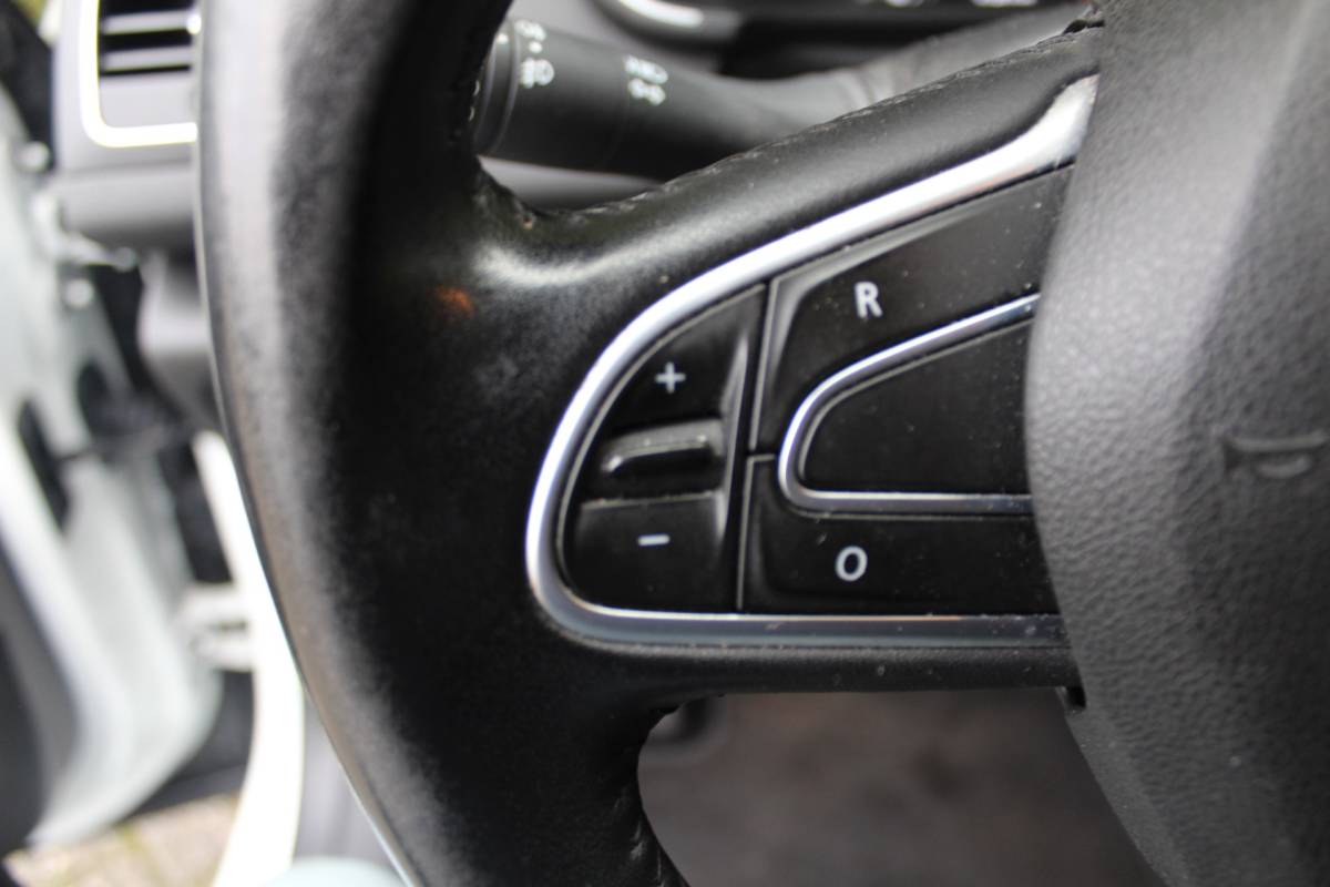 Renault Mégane Renault MEGANE VAN 1.5 Blue dCi ZEN 116PK | Climate Control | NAVI | Trekhaak | PDC | Distributie vervangen! | EURO 6