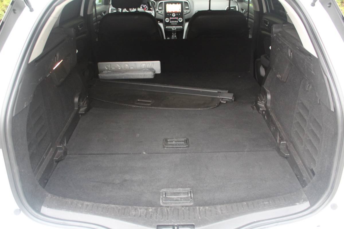 Renault Mégane Renault MEGANE VAN 1.5 Blue dCi ZEN 116PK | Climate Control | NAVI | Trekhaak | PDC | Distributie vervangen! | EURO 6