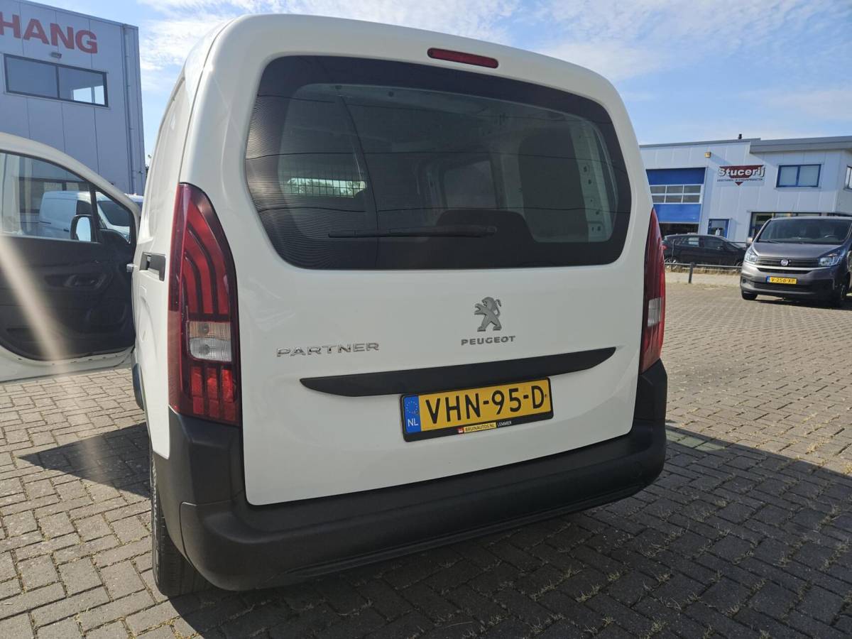 Peugeot Partner Peugeot Partner 1.5 BlueHDI Airco Navigatie 2 x schuifd