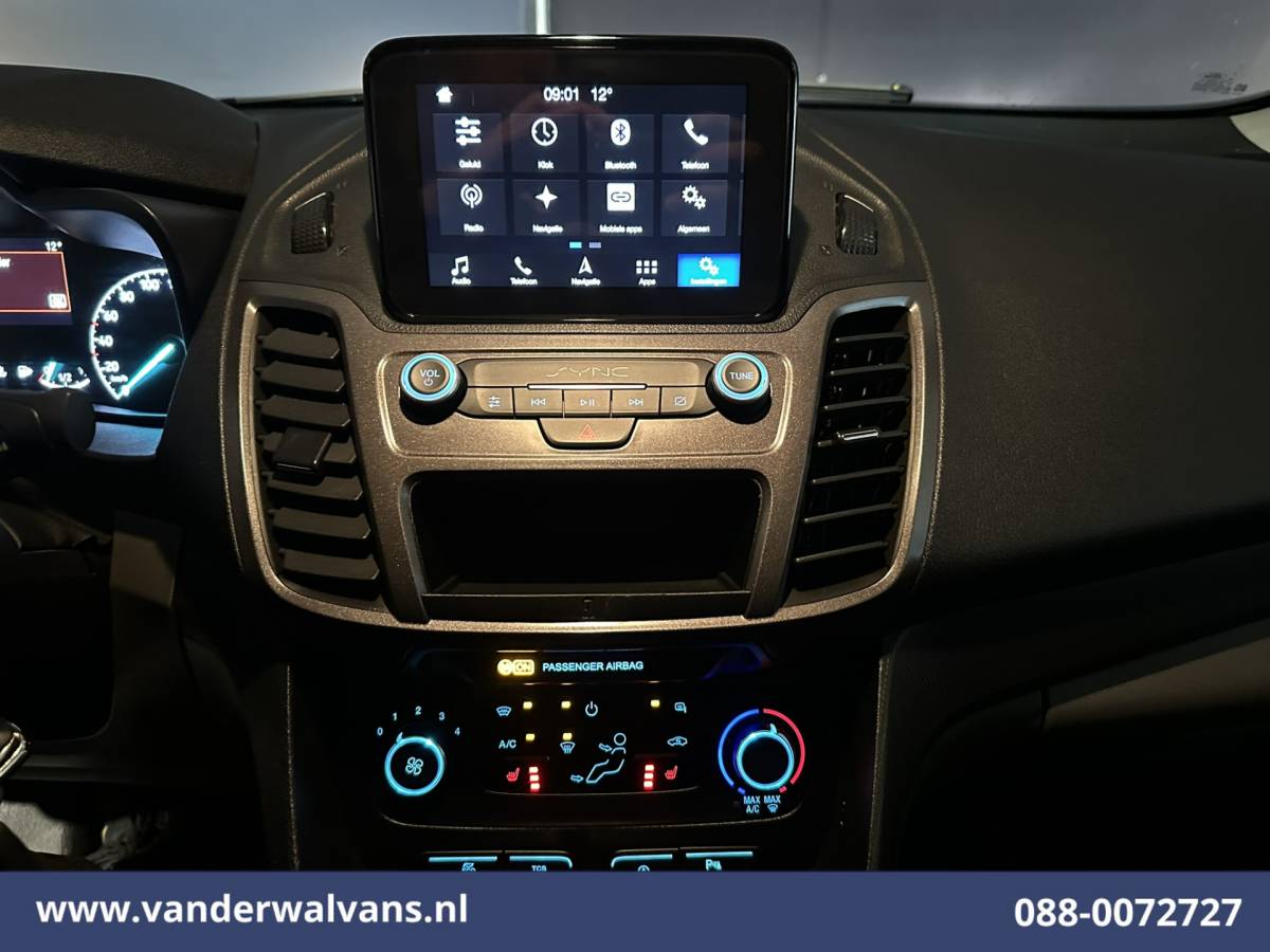 Ford Transit Connect Ford Transit Connect 1.5 EcoBlue 101pk L1H1 Euro6 Airco | Camera | Navigatie | Apple Carplay | Stoelverwarming Android Auto, Verwarmde voorruit, Parkeersensoren