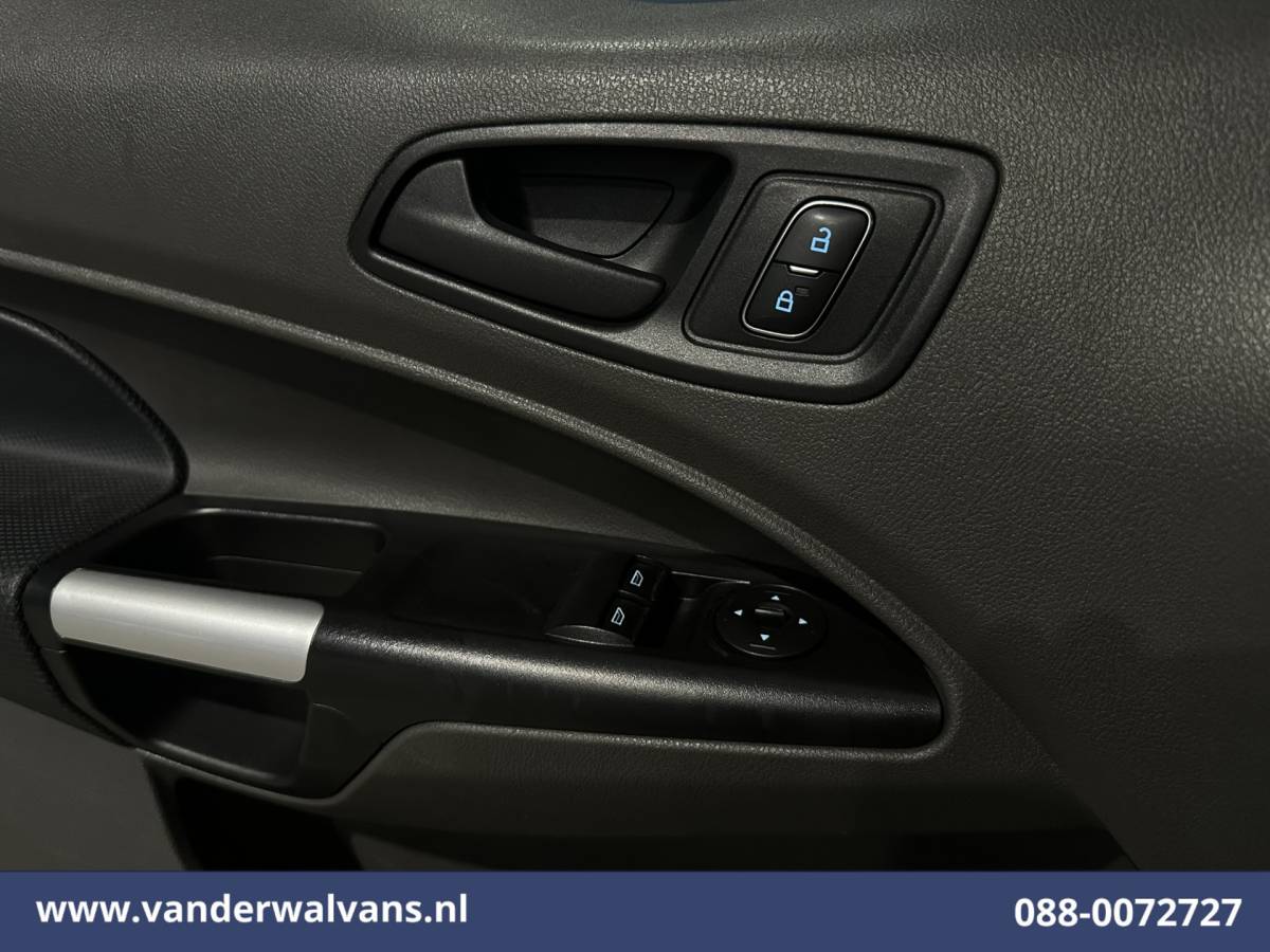 Ford Transit Connect Ford Transit Connect 1.5 EcoBlue 101pk L1H1 Euro6 Airco | Camera | Navigatie | Apple Carplay | Stoelverwarming Android Auto, Verwarmde voorruit, Parkeersensoren