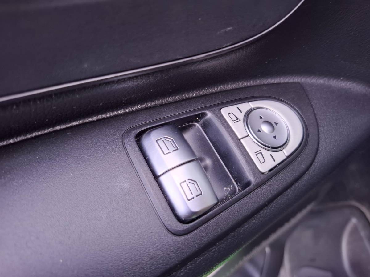 Mercedes-Benz Vito Mercedes-Benz Vito 114 CDI Extra Lang DC Comfort DUBBEL CABINE / AIRCO / CRUISE CONTROLE / L2H1