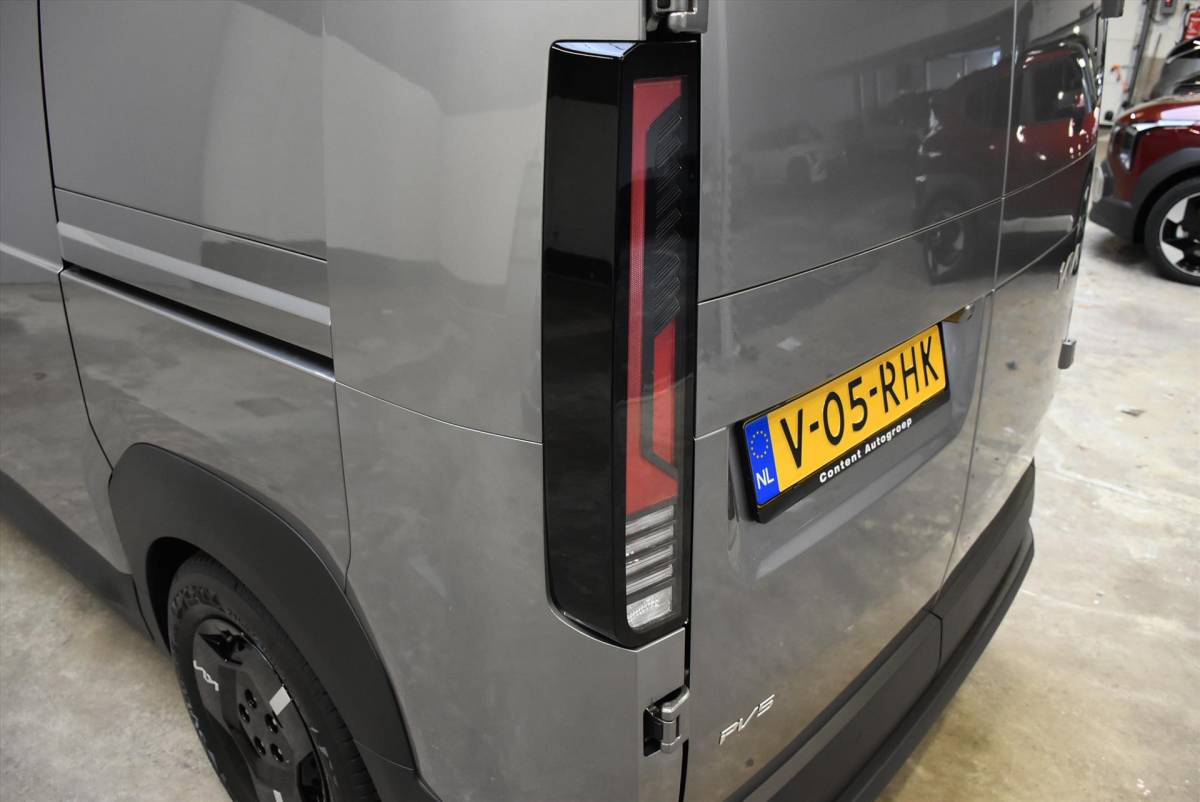 Kia PV5 KIA Pv5 Cargo GB 71,2 kWh 163pk L2H1 Elite