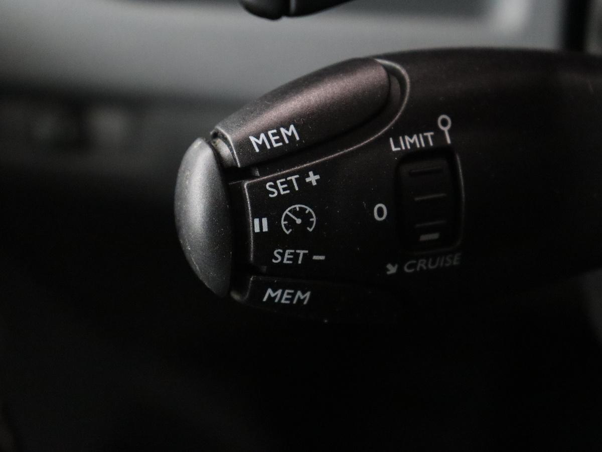 Peugeot Expert Peugeot Expert 2.0 BlueHDI 180 Long Asphalt | Trekhaak | Navigatie | Apple Carplay | Dodehoek | Camera | 16.900 EXCL BTW |