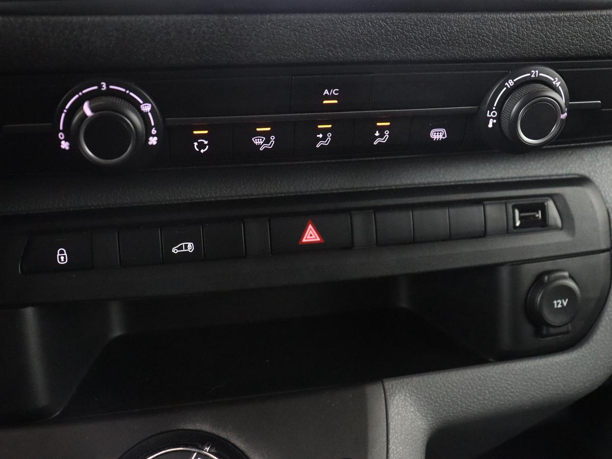 Peugeot Expert Peugeot Expert 2.0 BlueHDI 180 Long Asphalt | Trekhaak | Navigatie | Apple Carplay | Dodehoek | Camera | 16.900 EXCL BTW |