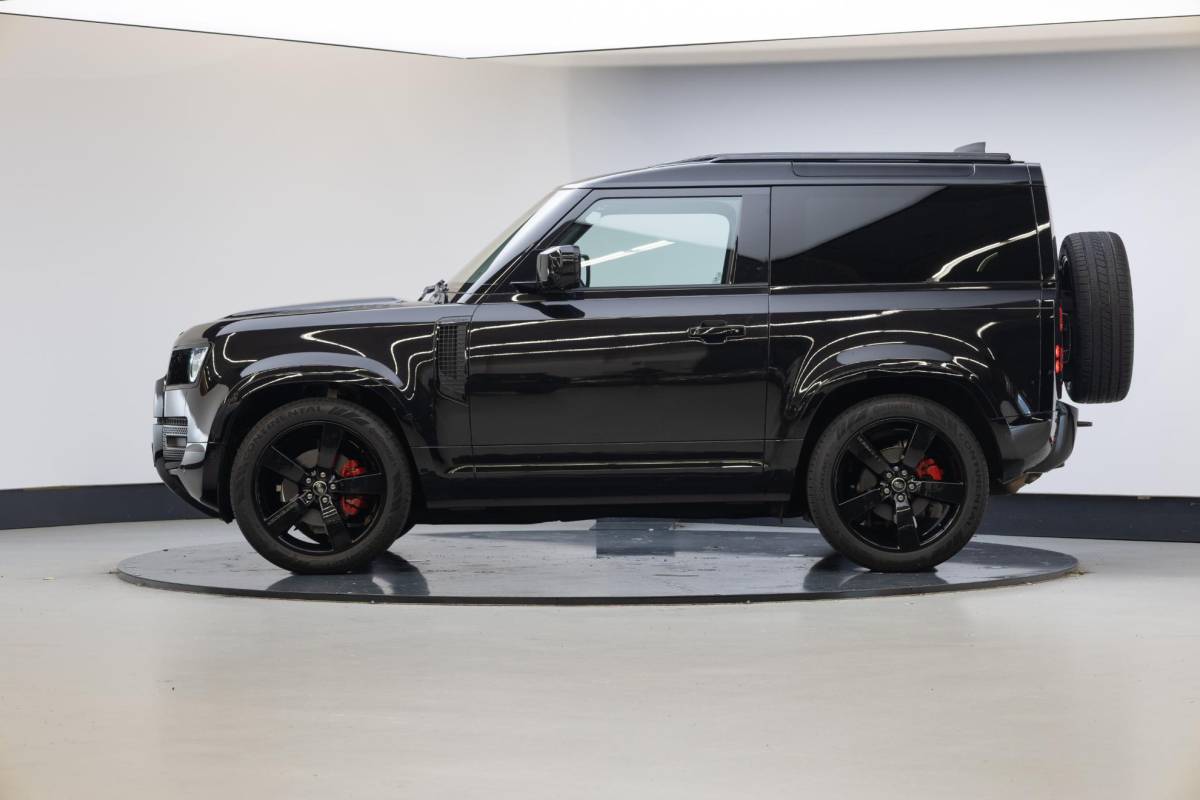 Land Rover Defender Land Rover Defender Hard Top 3.0 D200 90 MHEV X-Dynamic SE | Cold Climate | Trekhaak |
