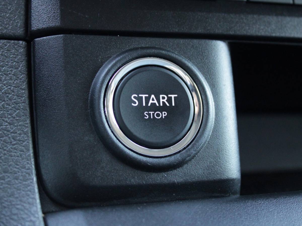 Toyota ProAce Toyota PROACE Worker 2.0 D-4D Professional Long DC | AUTOMAAT | LEDEREN BEKLEDING |