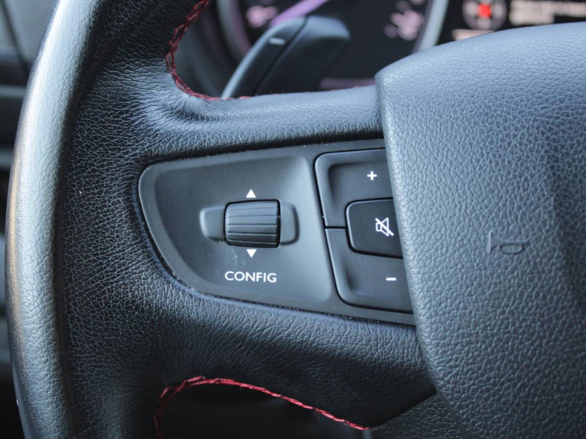 Toyota ProAce Toyota PROACE Worker 2.0 D-4D Professional Long DC | AUTOMAAT | LEDEREN BEKLEDING |