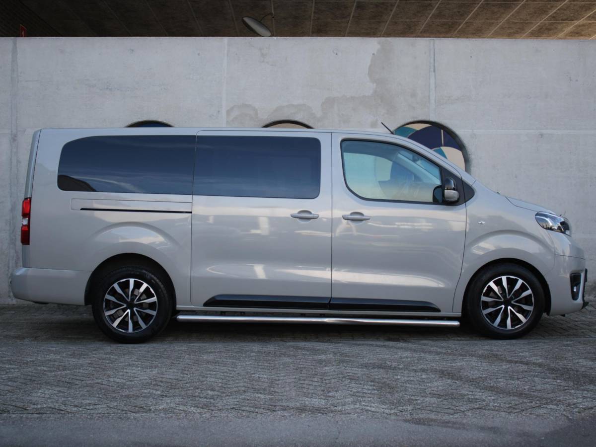 Toyota ProAce Toyota PROACE Worker 2.0 D-4D Professional Long DC | AUTOMAAT | LEDEREN BEKLEDING |