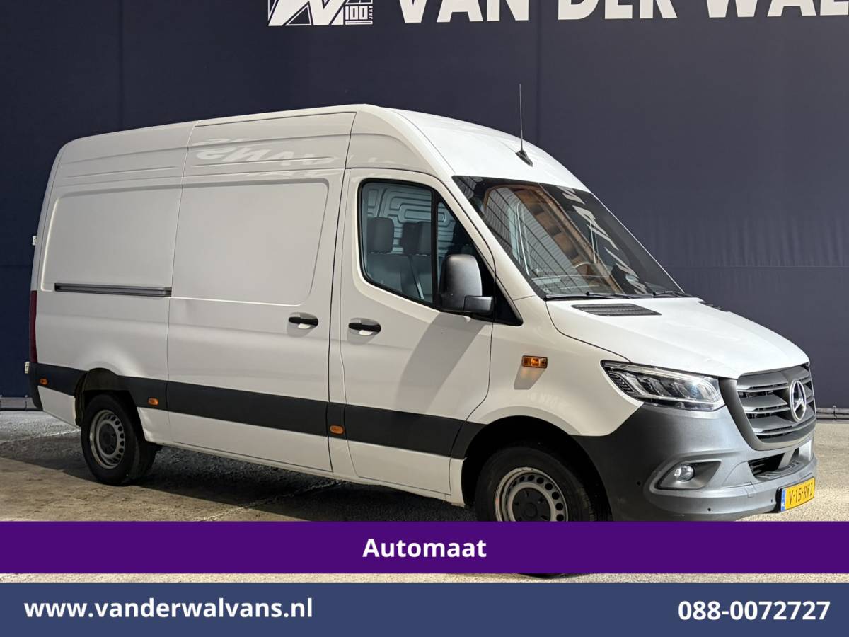 Mercedes-Benz Sprinter Mercedes-Benz Sprinter 317 CDI 170pk 9G-Tronic Automaat L2H2 Euro6 Airco | Camera | Navigatie | LED | Cruisecontrol | Stoelverwarming Chauffeursstoel, Parkeersensoren, Bijrijdersbank