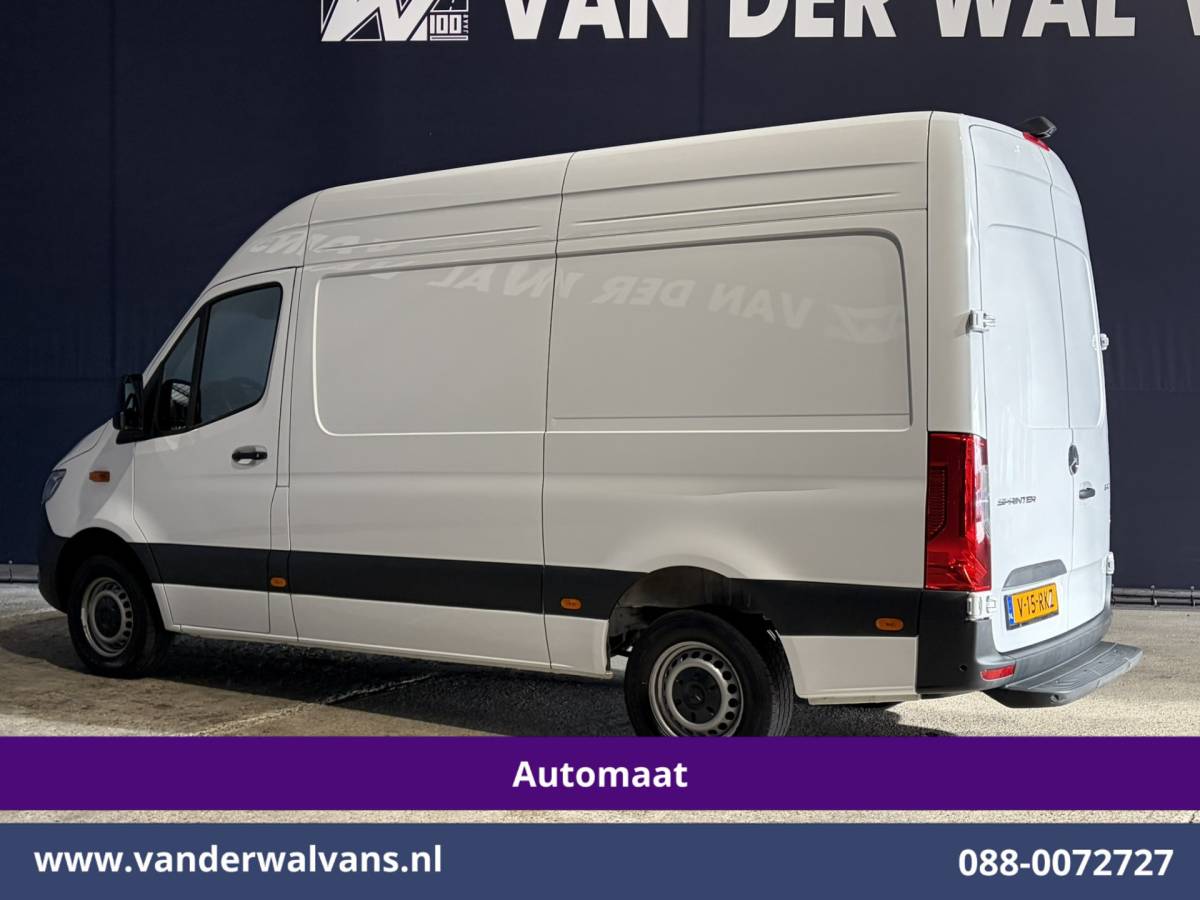 Mercedes-Benz Sprinter Mercedes-Benz Sprinter 317 CDI 170pk 9G-Tronic Automaat L2H2 Euro6 Airco | Camera | Navigatie | LED | Cruisecontrol | Stoelverwarming Chauffeursstoel, Parkeersensoren, Bijrijdersbank