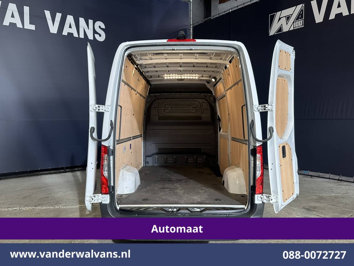 Mercedes-Benz Sprinter Mercedes-Benz Sprinter 317 CDI 170pk 9G-Tronic Automaat L2H2 Euro6 Airco | Camera | Navigatie | LED | Cruisecontrol | Stoelverwarming Chauffeursstoel, Parkeersensoren, Bijrijdersbank