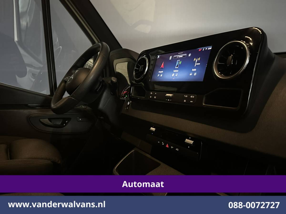Mercedes-Benz Sprinter Mercedes-Benz Sprinter 317 CDI 170pk 9G-Tronic Automaat L2H2 Euro6 Airco | Camera | Navigatie | LED | Cruisecontrol | Stoelverwarming Chauffeursstoel, Parkeersensoren, Bijrijdersbank