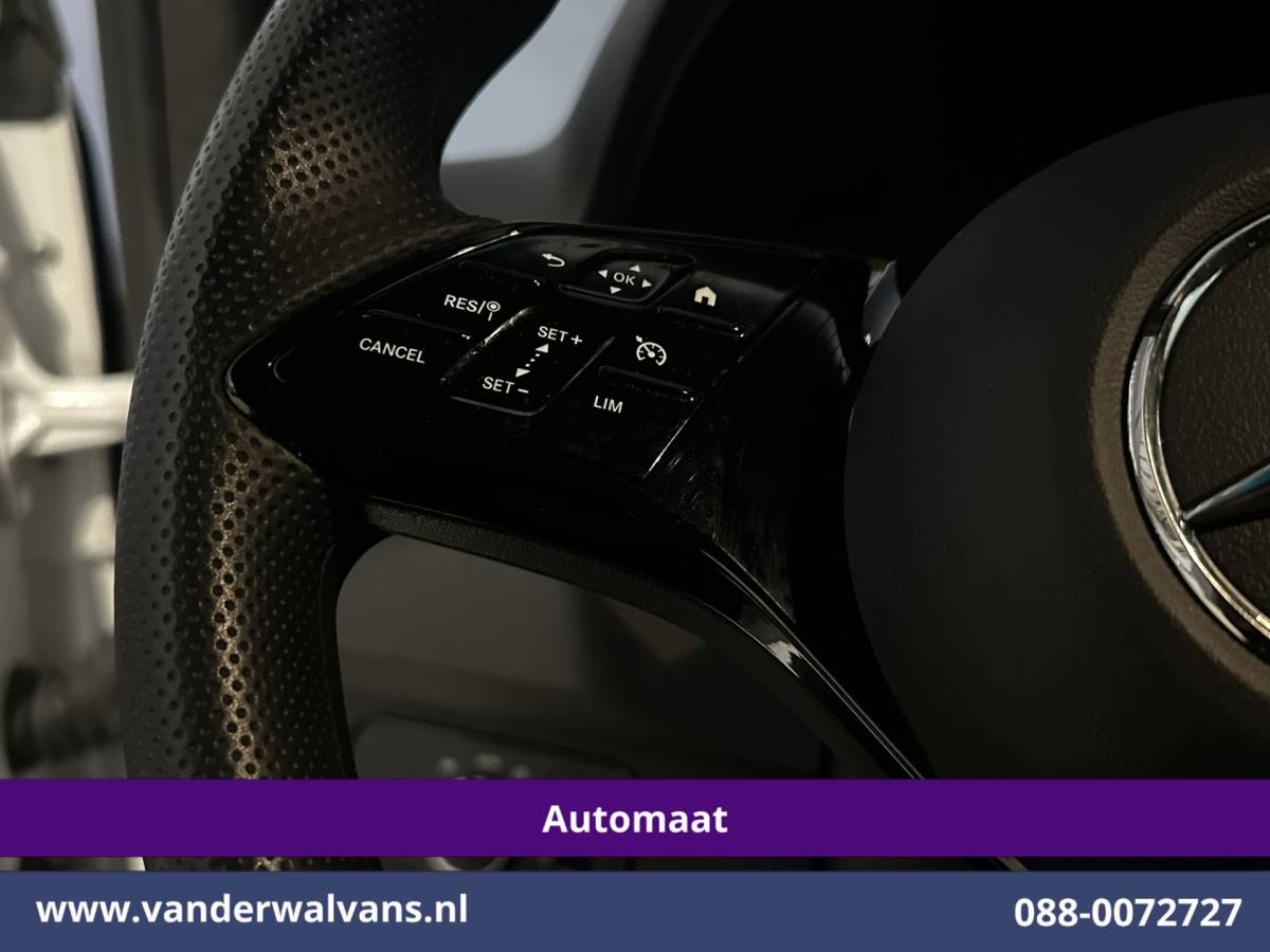 Mercedes-Benz Sprinter Mercedes-Benz Sprinter 317 CDI 170pk 9G-Tronic Automaat L2H2 Euro6 Airco | Camera | Navigatie | LED | Cruisecontrol | Stoelverwarming Chauffeursstoel, Parkeersensoren, Bijrijdersbank