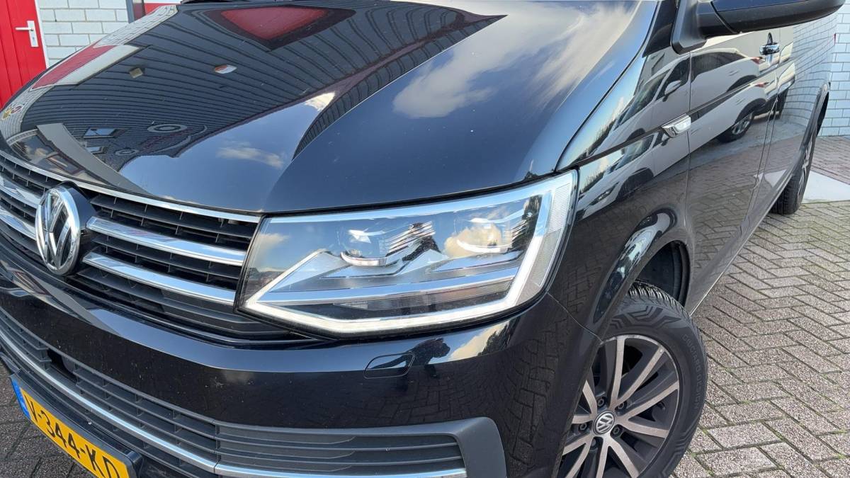 Volkswagen Transporter Volkswagen Transporter 2.0 TDI L2H1 DC Highline AUTOMAAT / 5 PERS / FULL LED / CARPLAY / NAVI / AIRCO / PDC / BLUETOOTH / ACC / NL-AUTO