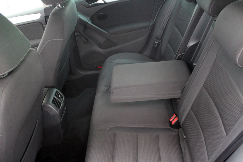 Volkswagen Golf Volkswagen Golf 1.4 Easyline 81PK, AIRCO | NAVIGATIE | PARKEERSENSOREN V+A | DISTRIBUTIE VERVANGEN 2025