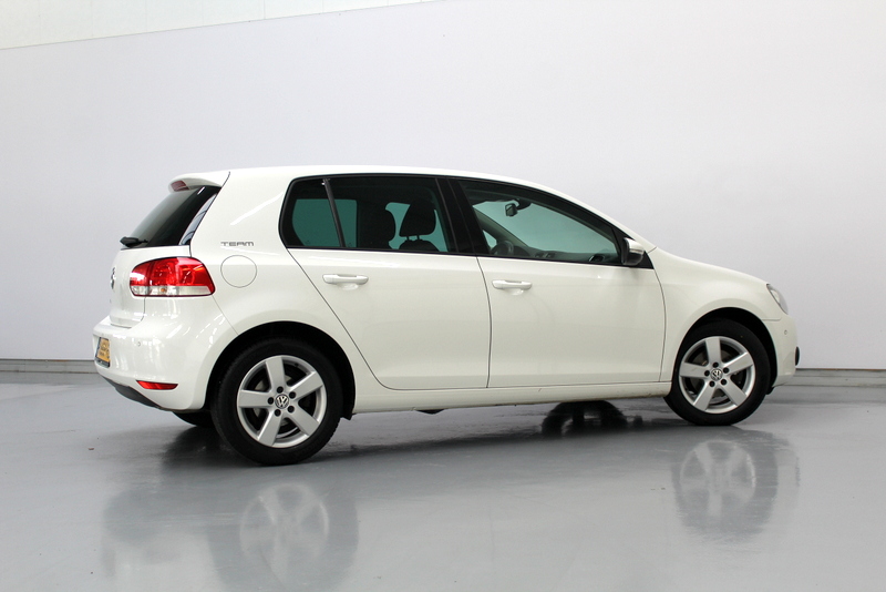 Volkswagen Golf Volkswagen Golf 1.4 Easyline 81PK, AIRCO | NAVIGATIE | PARKEERSENSOREN V+A | DISTRIBUTIE VERVANGEN 2025