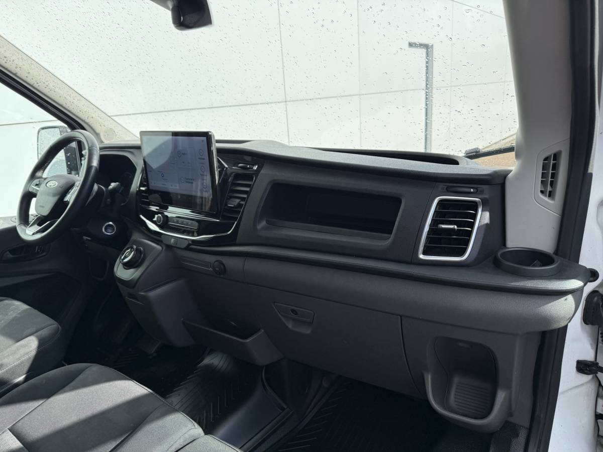 Ford E-Transit Ford e-Transit 68kWh 184PK L3H2 317km WLTP BEV Snelladen 360° Camera Cruise control Climate control Carplay Navigatie Parkeersensoren