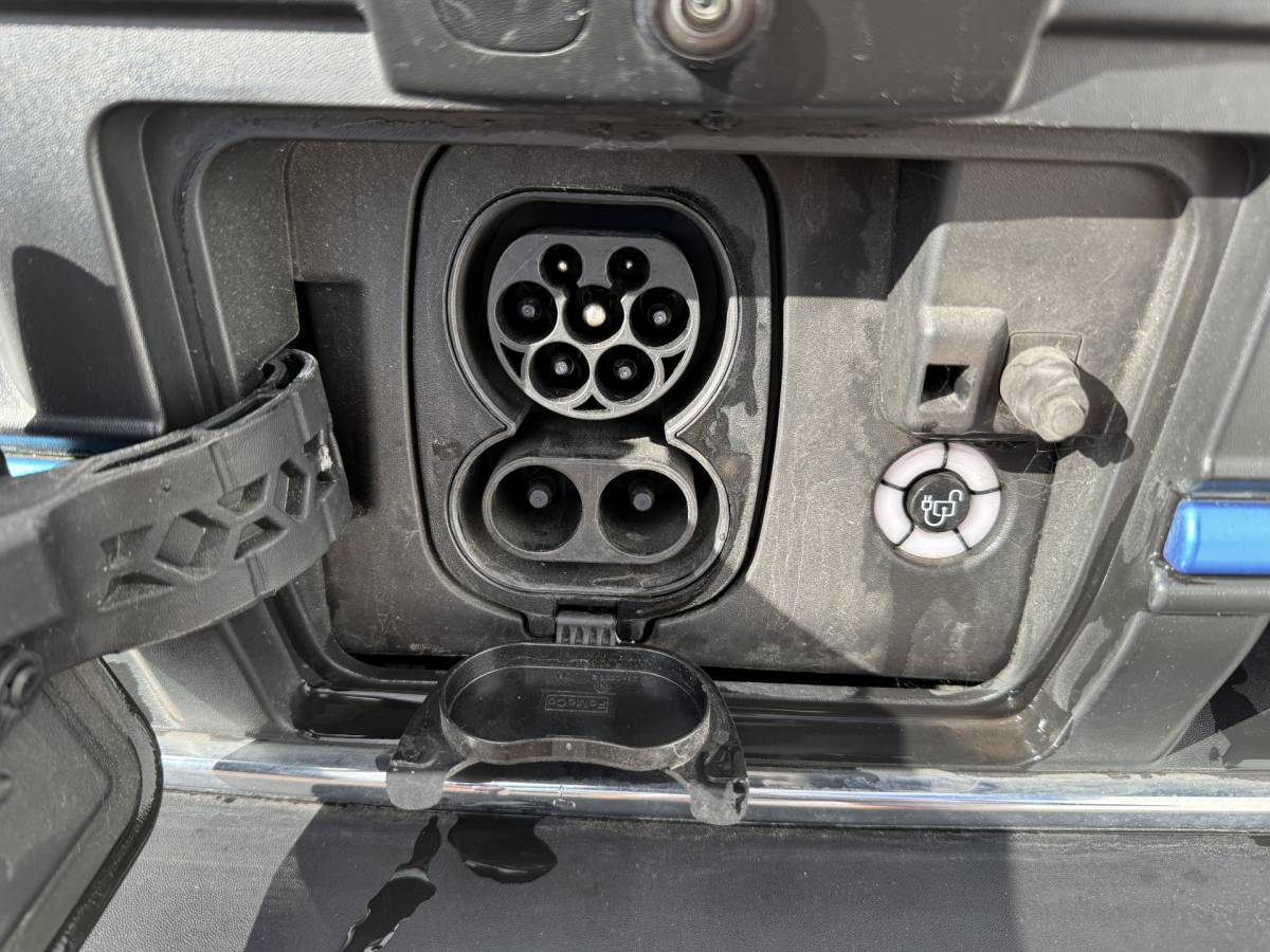 Ford E-Transit Ford e-Transit 68kWh 184PK L3H2 317km WLTP BEV Snelladen 360° Camera Cruise control Climate control Carplay Navigatie Parkeersensoren