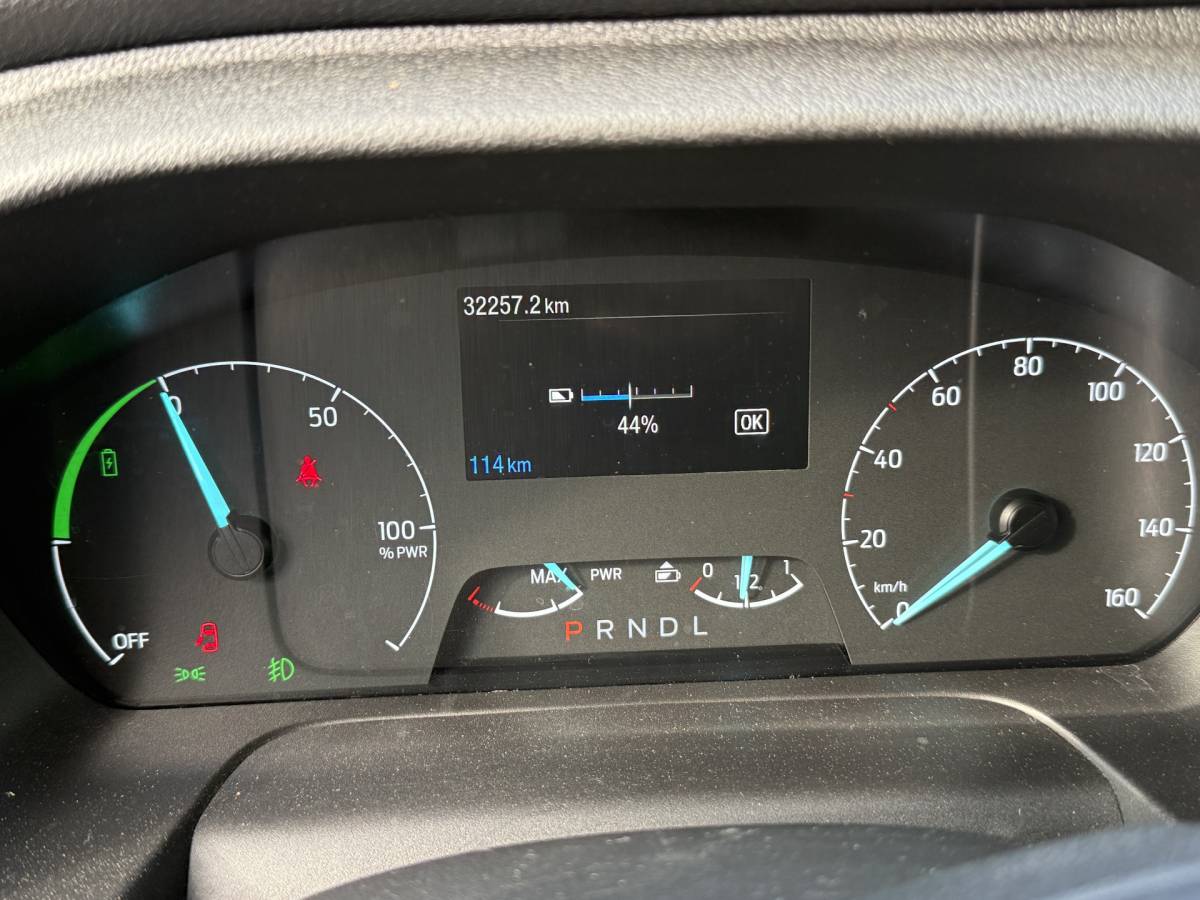 Ford E-Transit Ford e-Transit 68kWh 184PK L3H2 317km WLTP BEV Snelladen 360° Camera Cruise control Climate control Carplay Navigatie Parkeersensoren