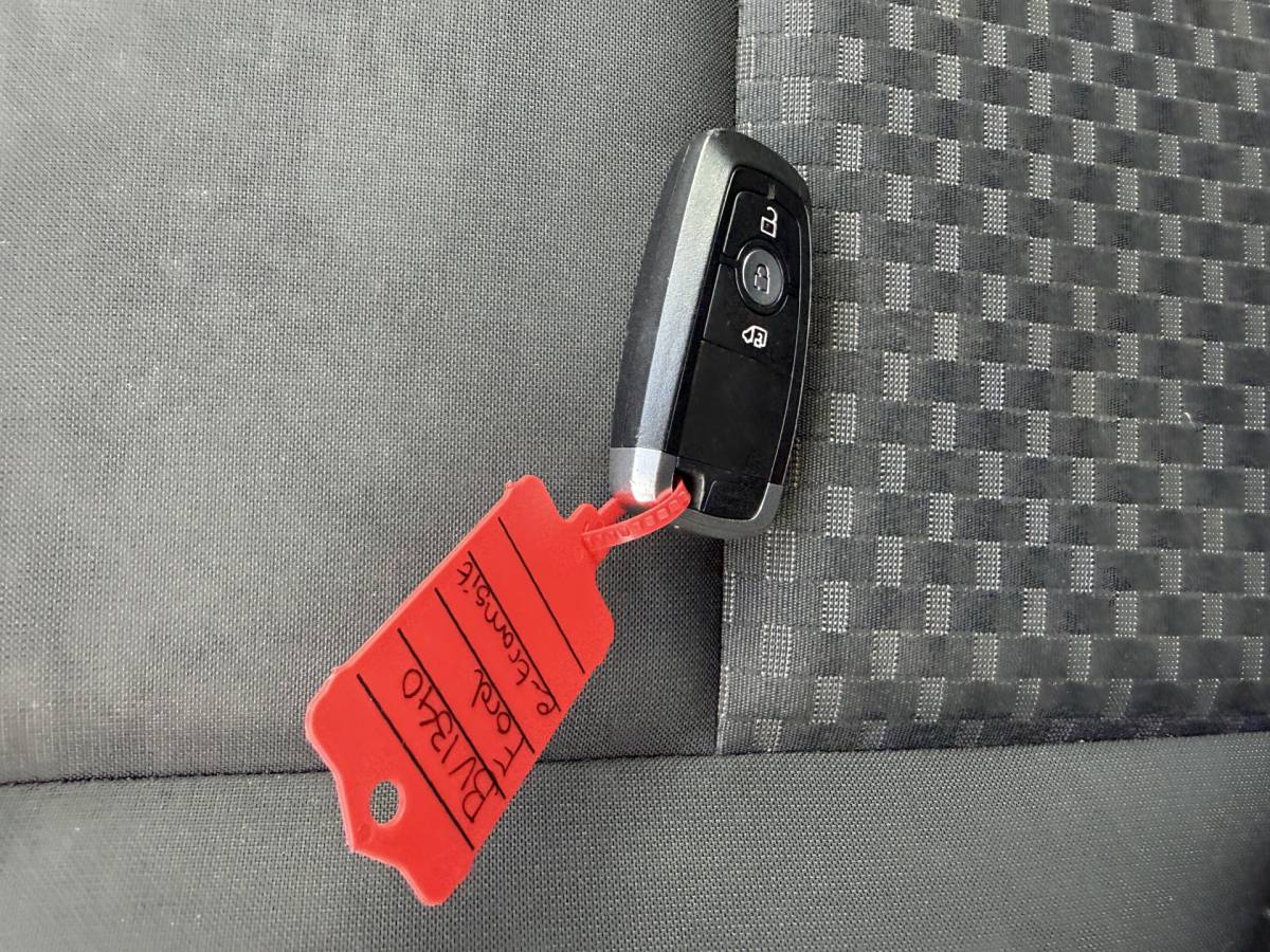 Ford E-Transit Ford e-Transit 68kWh 184PK L3H2 317km WLTP BEV Snelladen 360° Camera Cruise control Climate control Carplay Navigatie Parkeersensoren