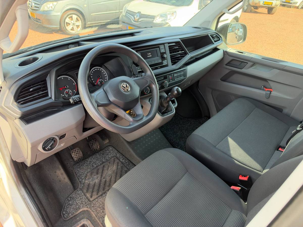 Volkswagen Transporter Volkswagen Transporter 2.0 TDI L1H1 Airco / Cruise / Imperiaal