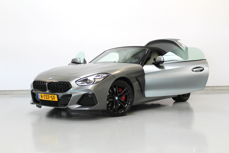 BMW Z4 BMW Z4 Roadster sDrive30i | 259PK | Mat Grijs (Frozen Grey II) | M-Sport | Nederlandse auto | Leder Elfenbeinweiss | HUD