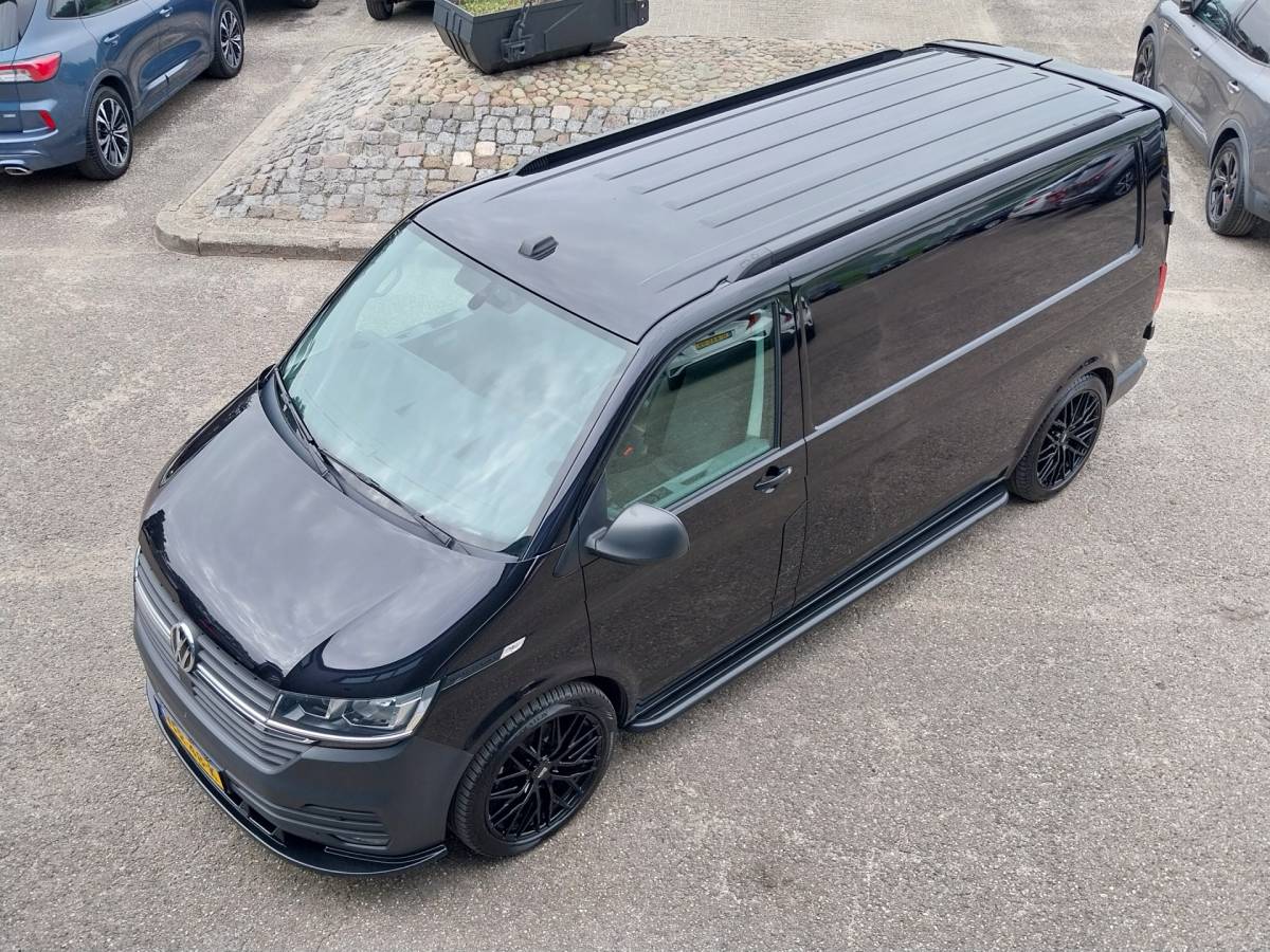 Volkswagen Transporter Volkswagen Transporter 2.0 TDI 150 PK L2H1 NAVI CRUISE AIRCO 20 INCH TREKHAAK