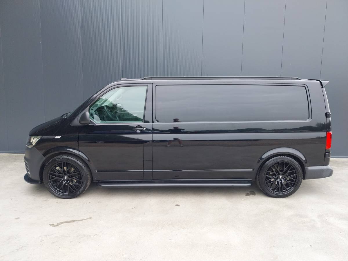 Volkswagen Transporter Volkswagen Transporter 2.0 TDI 150 PK L2H1 NAVI CRUISE AIRCO 20 INCH TREKHAAK