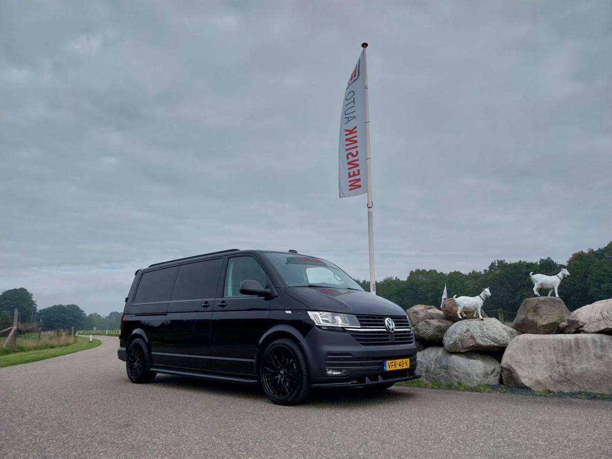 Volkswagen Transporter Volkswagen Transporter 2.0 TDI 150 PK L2H1 NAVI CRUISE AIRCO 20 INCH TREKHAAK