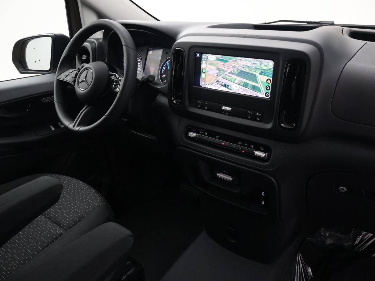 Mercedes-Benz eVito Mercedes-Benz eVito 112 L2 60 kWh *NIEUW* + 2 SCHUIFDEUREN | CAMERA | LMV | STOELVERW. | APPLE CARPLAY