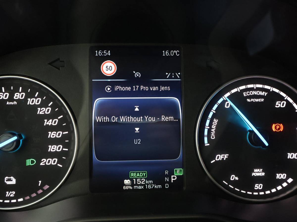 Mercedes-Benz eVito Mercedes-Benz eVito 112 L2 60 kWh *NIEUW* + 2 SCHUIFDEUREN | CAMERA | LMV | STOELVERW. | APPLE CARPLAY