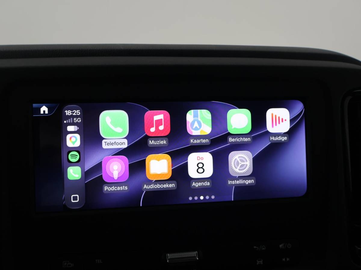 Mercedes-Benz eVito Mercedes-Benz eVito 112 L2 60 kWh *NIEUW* + 2 SCHUIFDEUREN | CAMERA | LMV | STOELVERW. | APPLE CARPLAY