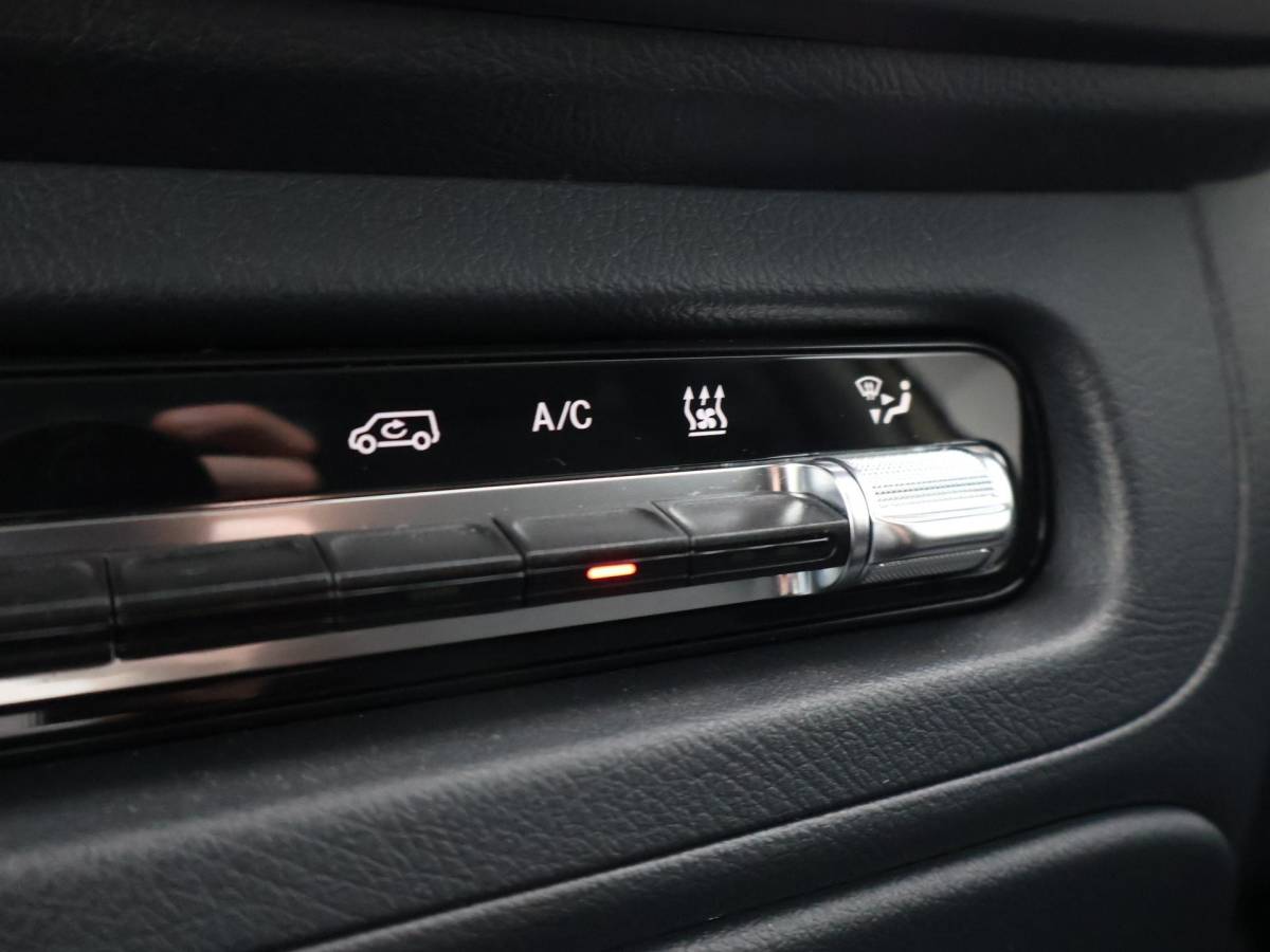 Mercedes-Benz eVito Mercedes-Benz eVito 112 L2 60 kWh *NIEUW* + 2 SCHUIFDEUREN | CAMERA | LMV | STOELVERW. | APPLE CARPLAY