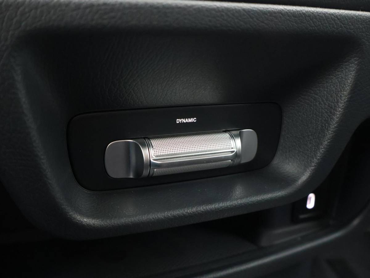 Mercedes-Benz eVito Mercedes-Benz eVito 112 L2 60 kWh *NIEUW* + 2 SCHUIFDEUREN | CAMERA | LMV | STOELVERW. | APPLE CARPLAY