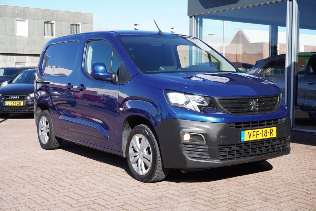Peugeot Partner Peugeot Partner 1.6 BlueHDI Premium | 3 Zitter | Airco | 2020 | Nw Model | Vol opties | Inruil mogelijk