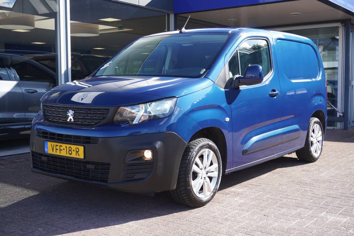 Peugeot Partner Peugeot Partner 1.6 BlueHDI Premium | 3 Zitter | Airco | 2020 | Nw Model | Vol opties | Inruil mogelijk