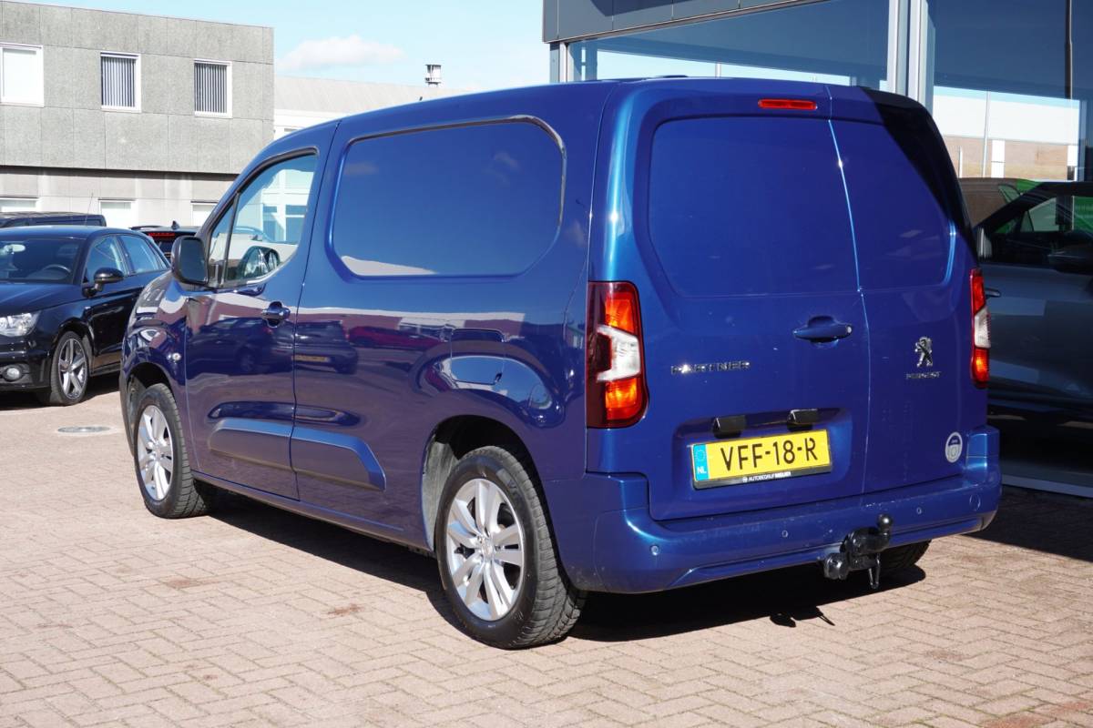 Peugeot Partner Peugeot Partner 1.6 BlueHDI Premium | 3 Zitter | Airco | 2020 | Nw Model | Vol opties | Inruil mogelijk